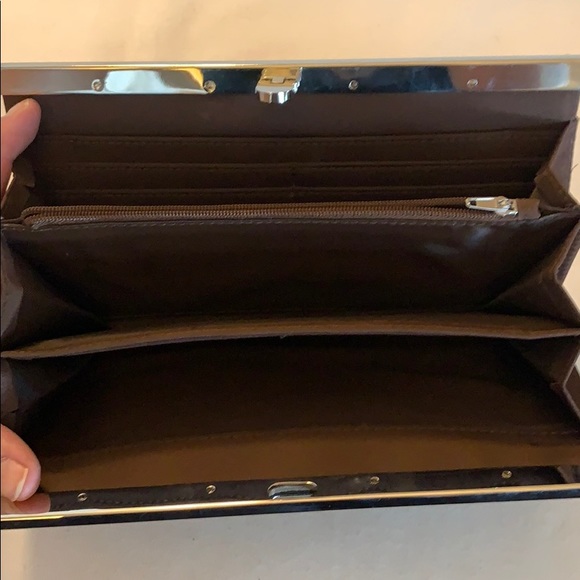 Wallet Clutch - Picture 3 of 7